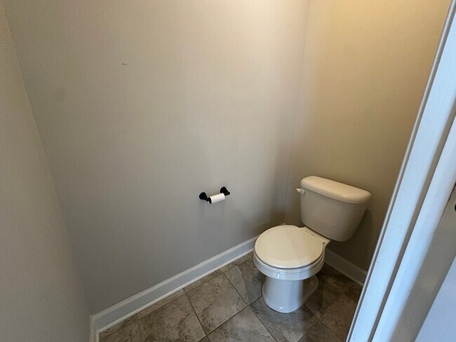 Building Photo - 4BED / 2.5BATH BEAUTIFUL HOME IN ANDERSON ...