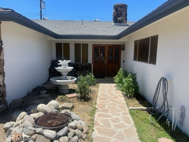 Building Photo - 3 BEDROOM 2 BATH FOR RENT!!! HEMET AREA!!