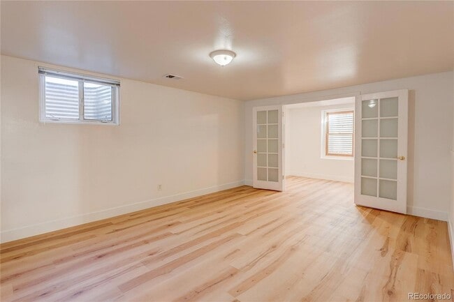 Building Photo - 3273 S Florence Ct