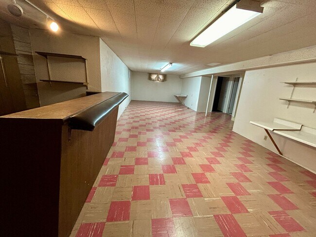 Building Photo - 4 Bedroom Ranch House - Prime Location Minutes from Cherry Creek!