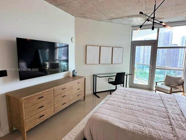 Building Photo - 3301 NE 1st Ave