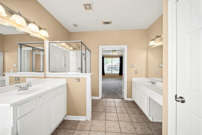Building Photo - 4603 Chaperel Dr