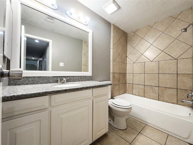 Building Photo - 20203 Dawn Mist Ct