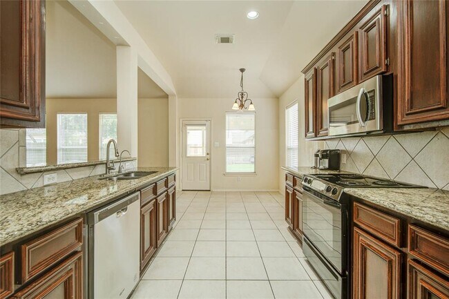 Building Photo - 21718 Grand Hollow Ln