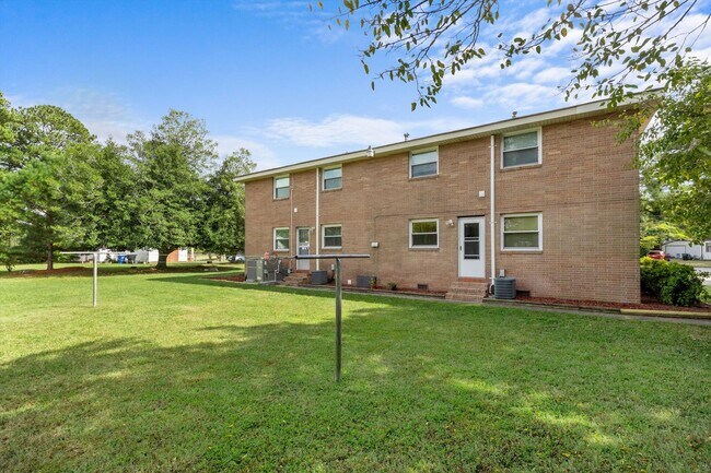 Building Photo - 4910 Johnson Ave
