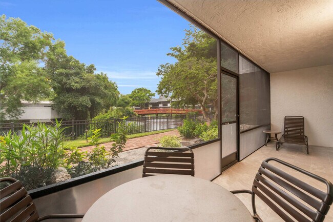 Building Photo - 600 Neapolitan Way