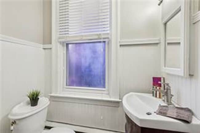 Building Photo - Taylor,N.428CentralERR