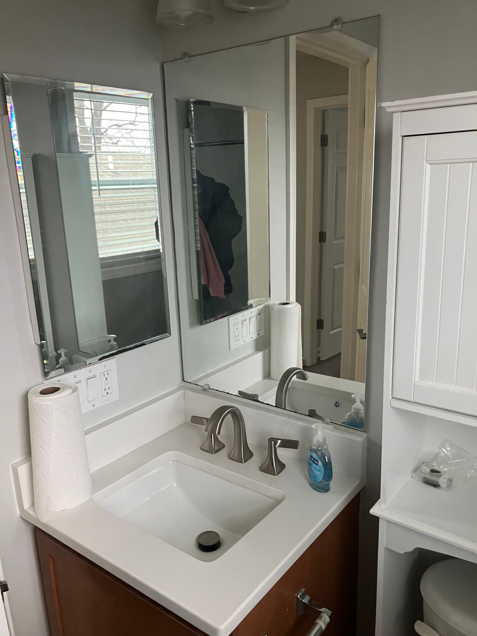 Building Photo - 829 3rd St