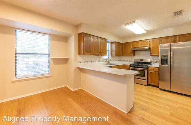 Building Photo - 4 br, 2 bath House - 1715 Calgary Trail