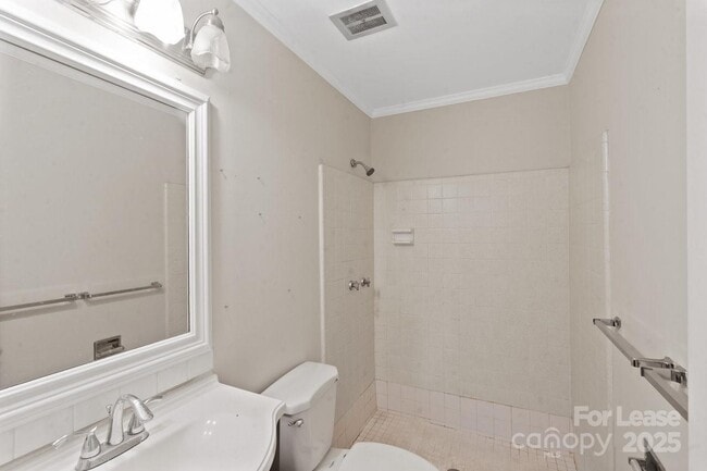 Building Photo - 4703 Fairheath Rd