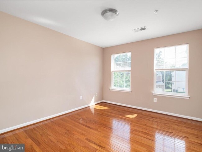 Building Photo - 1213 Heartland Ct