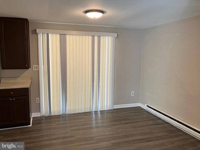 Building Photo - 703 Brynwood Bogs Dr