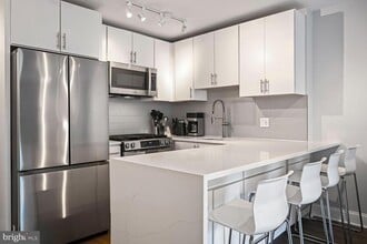 Building Photo - 950 25th St NW