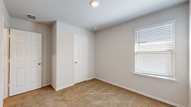 Building Photo - LIKE BRAND NEW HOUSE FOR RENT IN TROY!!!