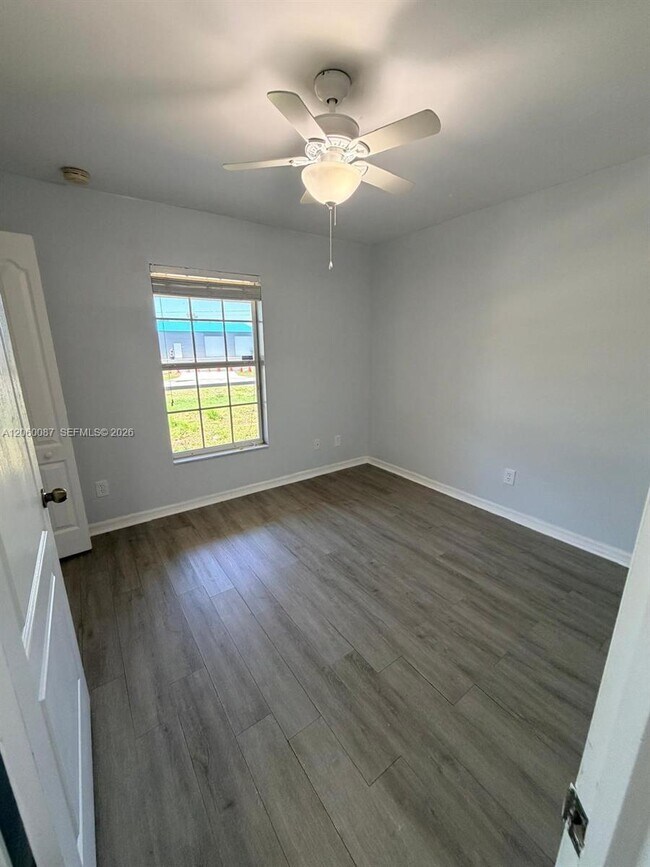 Building Photo - 507 Peerless Cir