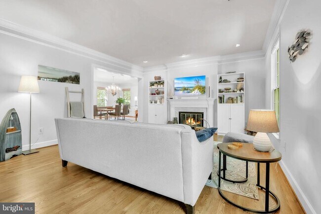 Building Photo - 9708 Meyer Point Dr