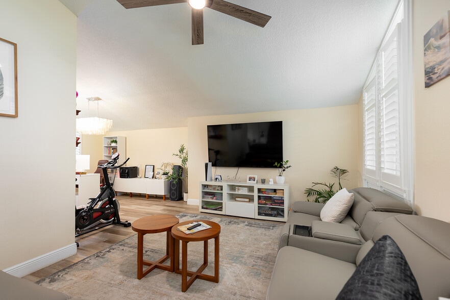 Building Photo - 5623 Spring Run Ave