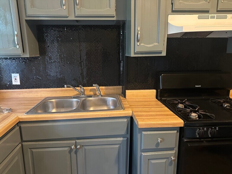 Building Photo - 78 Liberty St