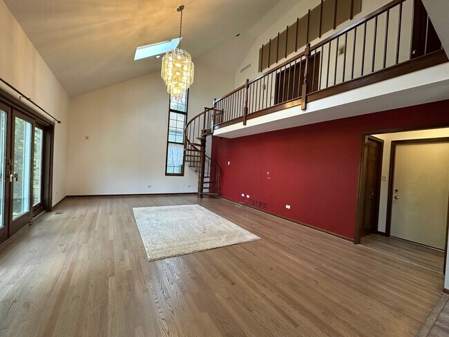 Building Photo - 1055 Knollwood Ln