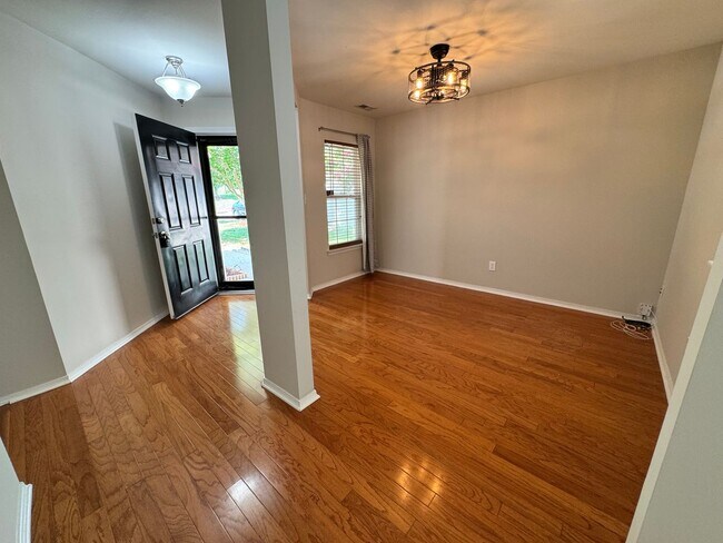 Building Photo - 5337 Thunderidge Drive