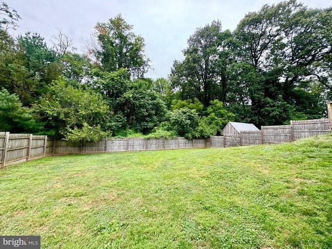 Building Photo - 1380 Sand Hill Rd