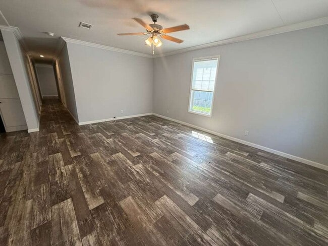 Building Photo - BEAUTIFUL +55 HOA COMMUNITY