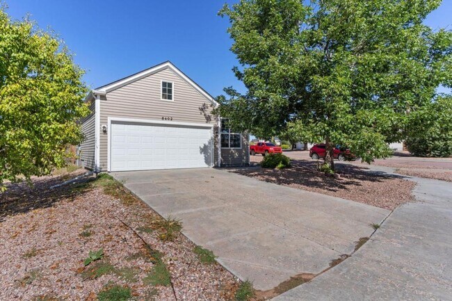 Building Photo - 8402 Snowdrop Ct