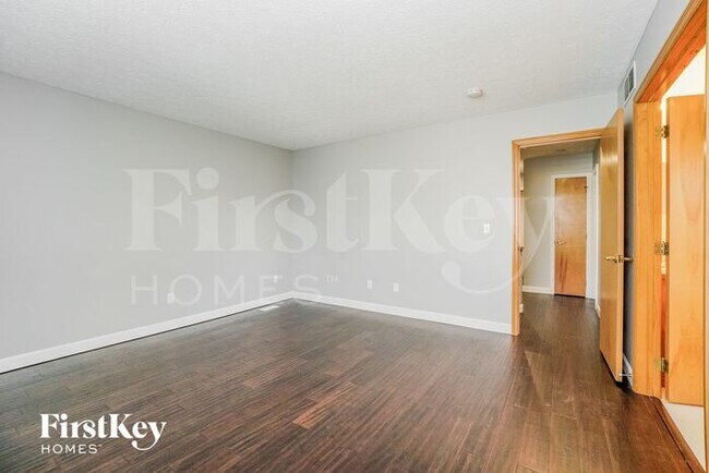 Building Photo - 1896 Berwick Ct