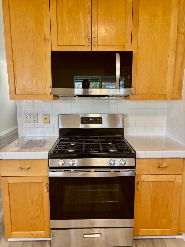 Building Photo - 812 Westmount Dr