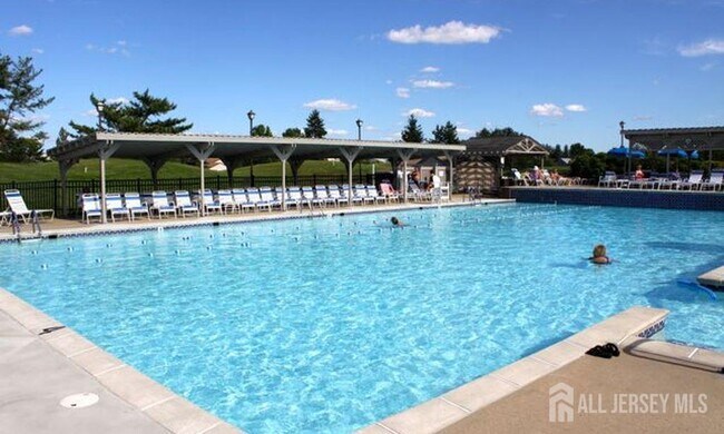 Building Photo - 8 Benjamin Franklin Dr