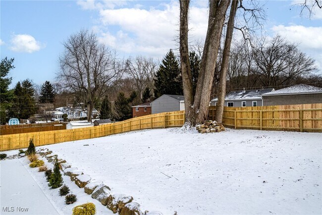 Building Photo - 3101 Wagoner St