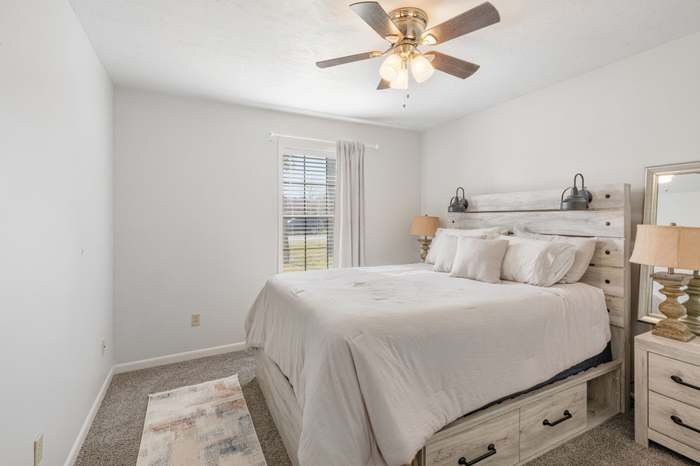 Building Photo - 8205 Raintree Dr