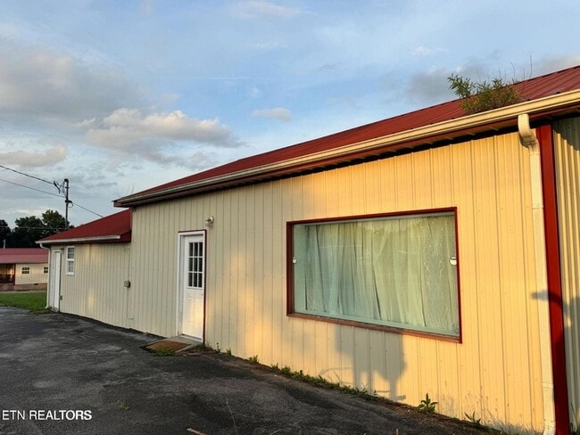 Building Photo - 5521 S York Hwy