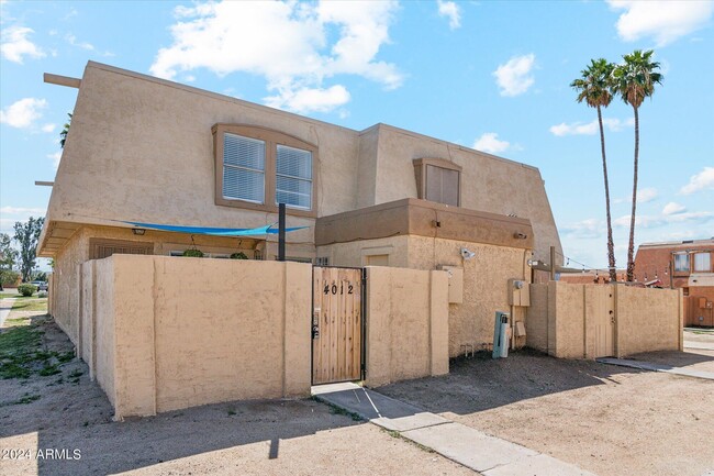 Building Photo - 4012 S 44th Pl