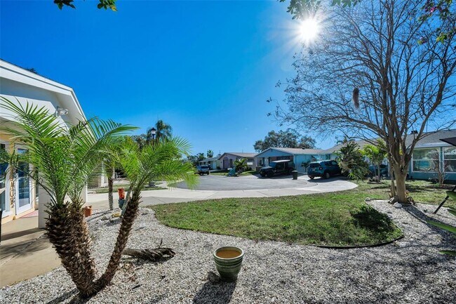 Building Photo - 1000 Crane Ct