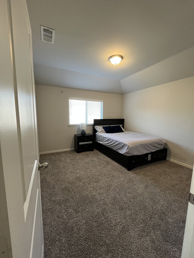 Bedroom 3 - 4484 Beaver Ln