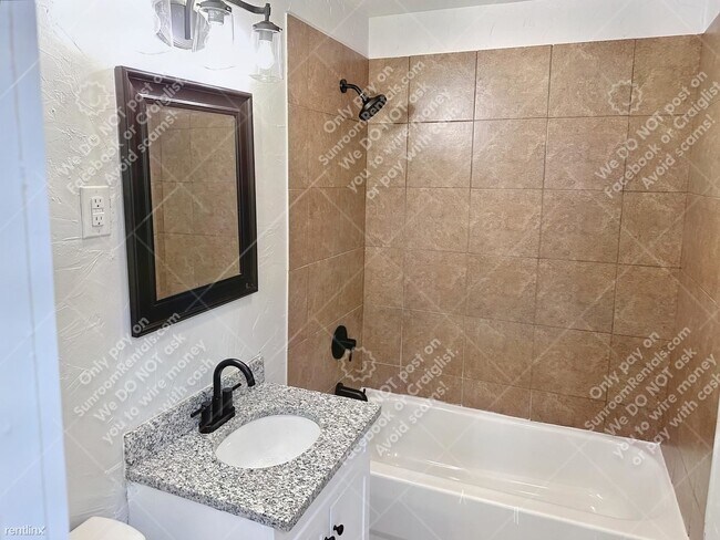 Building Photo - 3 br, 1 bath House - 314 W 36th St