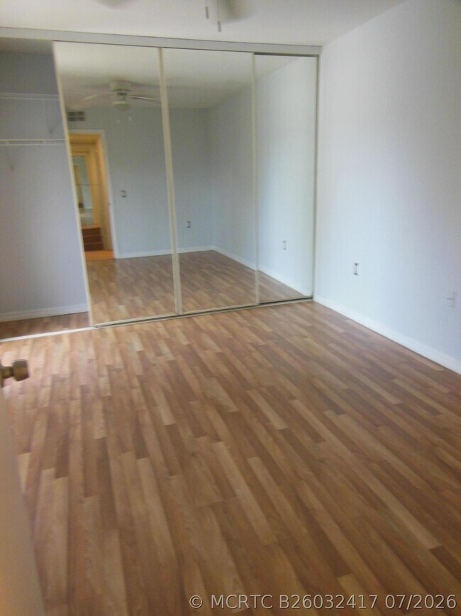 Building Photo - 1321 13th Way