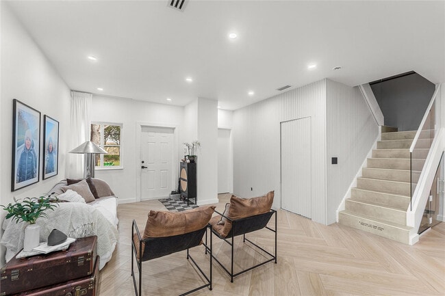 Building Photo - 11338 NW 33rd St