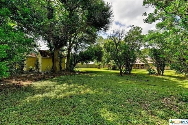 Building Photo - 112 W Mimosa Cir