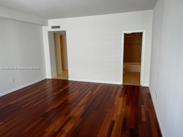 Building Photo - 9100 W Bay Harbor Dr