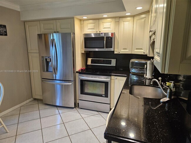 Building Photo - 15700 Bottlebrush Cir