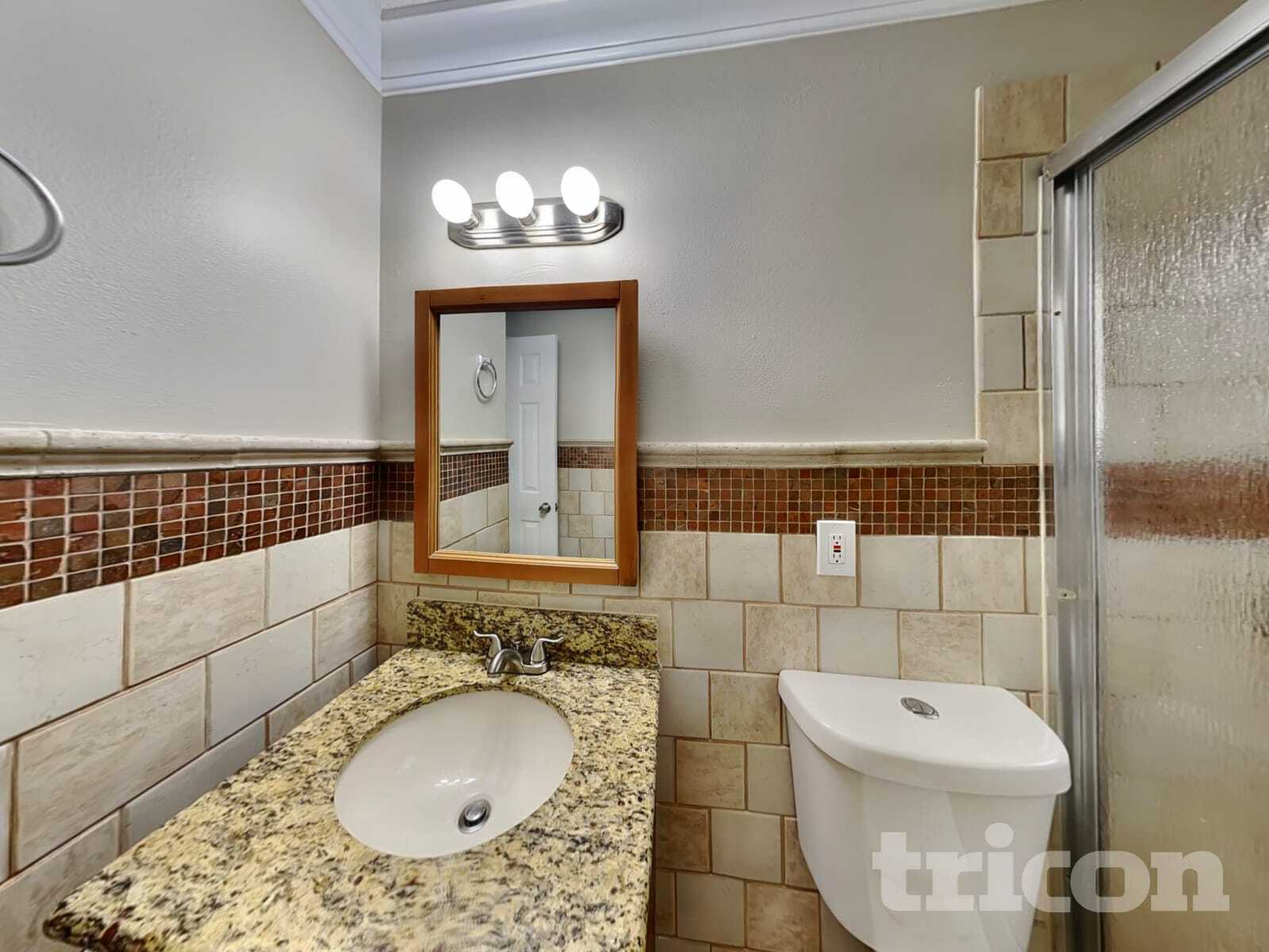 Building Photo - 563 Robin Hill Cir