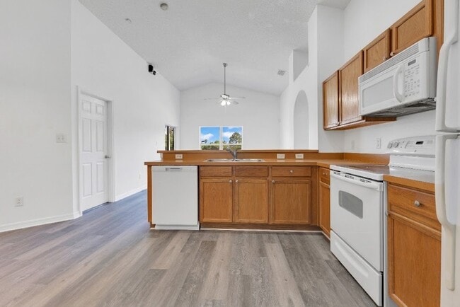 Building Photo - 7931 Oakstone Ct