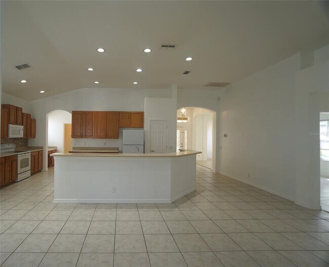 Building Photo - 10214 Evergreen Hill Dr