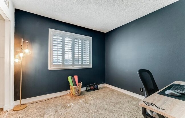 Building Photo - 4765 Monterrey Ave