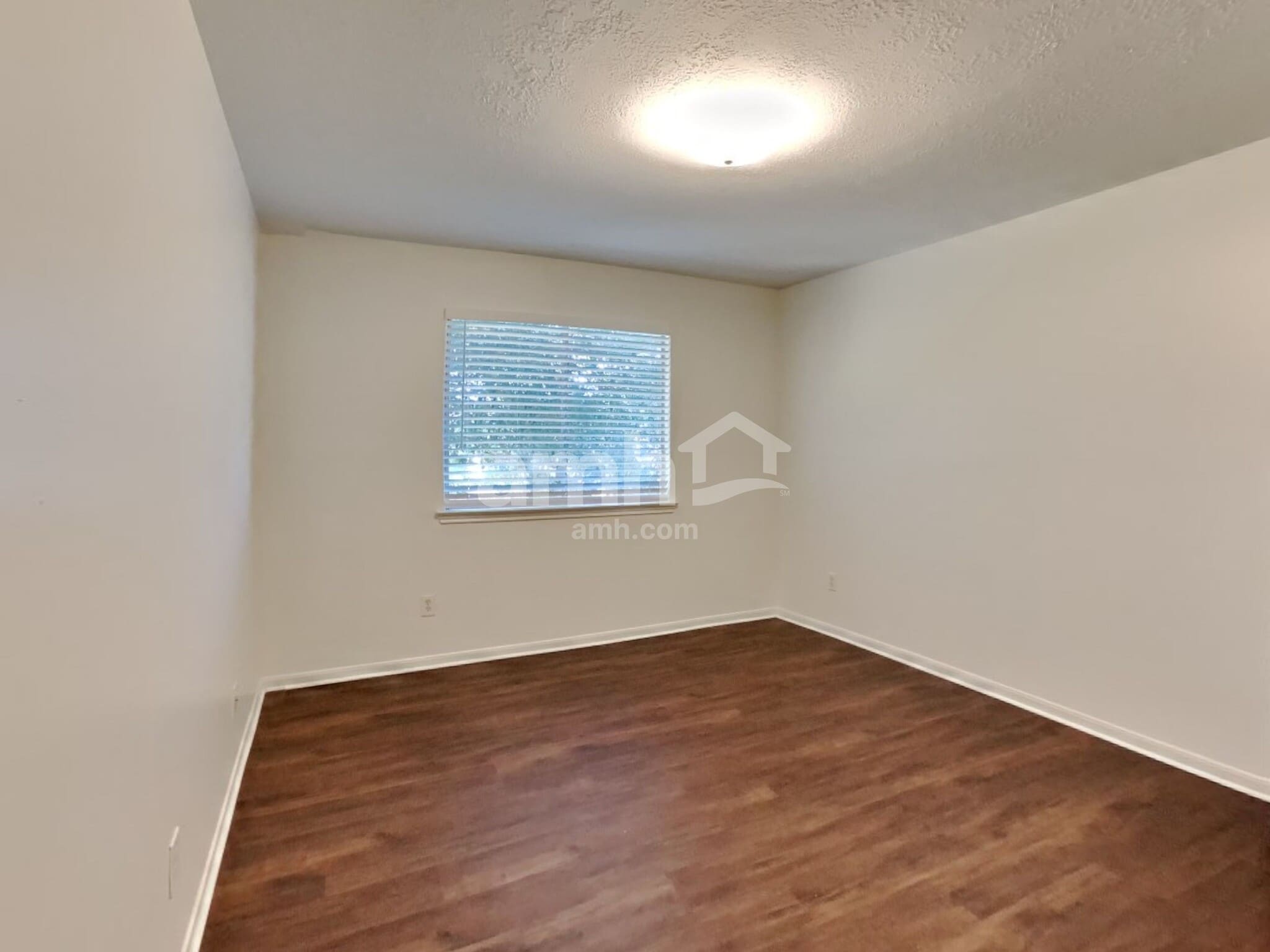 Building Photo - 622 Oak Hill Dr