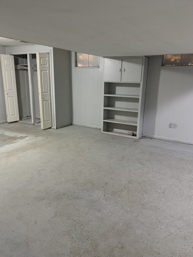 Building Photo - 4109 N 56th St