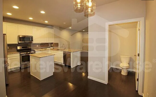 Building Photo - 3 Bed 2.5 Bath | Greenwood Village | Available Now