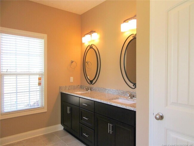 Building Photo - 4851 Veasey Mill Dr